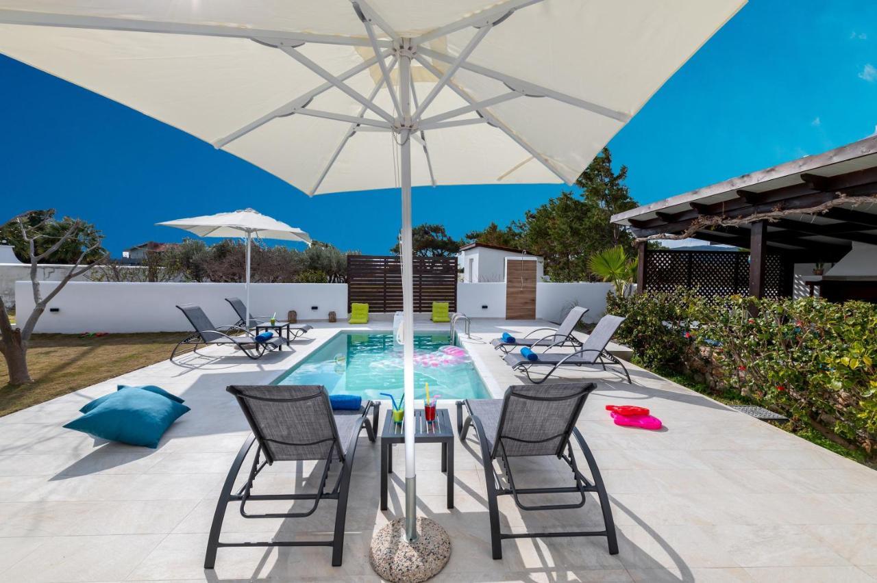 Evilion Villa Gennadi Ngoại thất bức ảnh