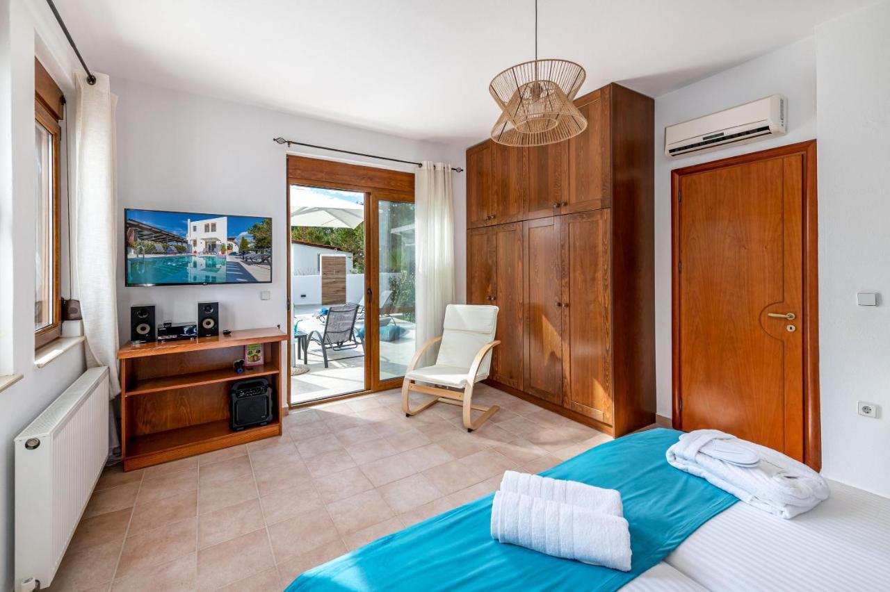 Evilion Villa Gennadi Ngoại thất bức ảnh