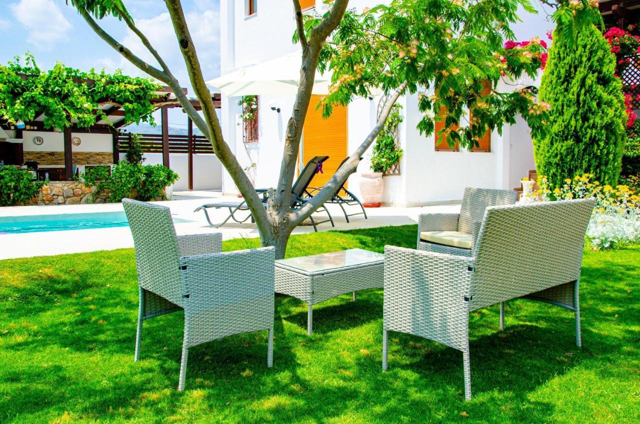Evilion Villa Gennadi Ngoại thất bức ảnh